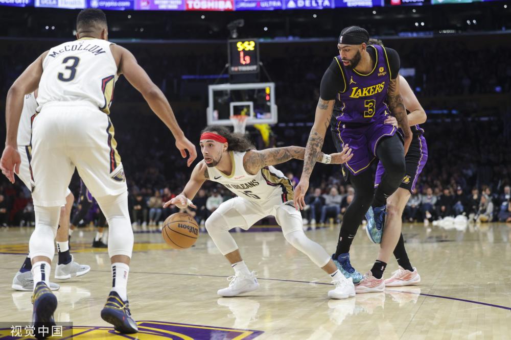 道路上的一 道路上的一